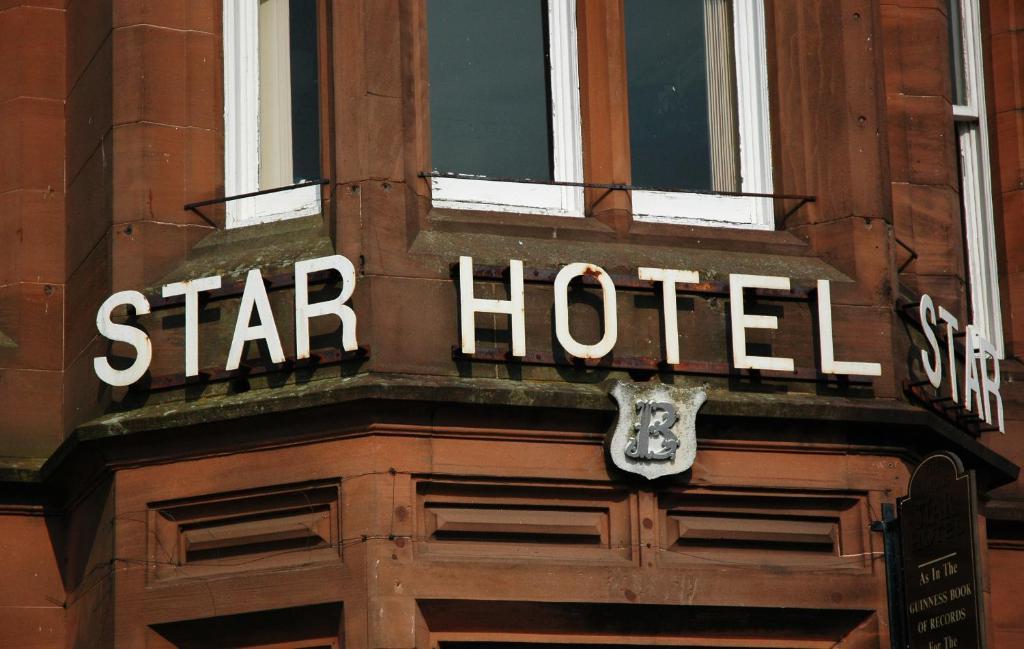 The Famous Star Hotel Moffat Extérieur photo